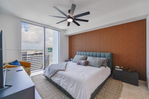 Condo in Miami, Florida, 2 bedrooms  № 1980348 - photo 18