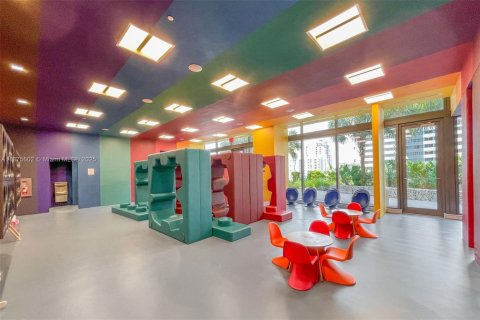 Condo in Miami, Florida, 2 bedrooms  № 1980348 - photo 30