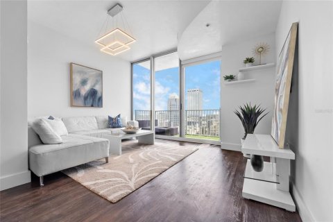 Condo in Tampa, Florida, 1 bedroom  № 1790052 - photo 6
