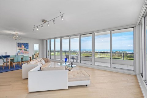 Condominio en venta en Longboat Key, Florida, 3 dormitorios, 220.64 m2 № 1718209 - foto 8