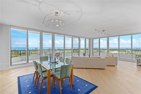Condominio en venta en Longboat Key, Florida, 3 dormitorios, 220.64 m2 № 1718209 - foto 4
