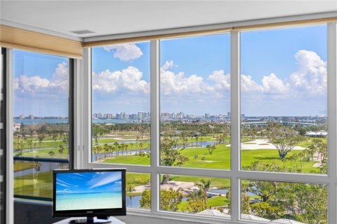Condominio en venta en Longboat Key, Florida, 3 dormitorios, 220.64 m2 № 1718209 - foto 18