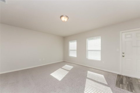 Casa en alquiler en Poinciana, Florida, 4 dormitorios, 130.06 m2 № 1910412 - foto 3