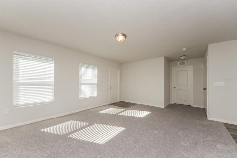 Casa en alquiler en Poinciana, Florida, 4 dormitorios, 130.06 m2 № 1910412 - foto 2