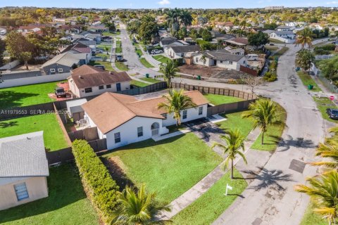 Villa ou maison à vendre à Homestead, Floride: 5 chambres, 180.04 m2 № 2046280 - photo 6