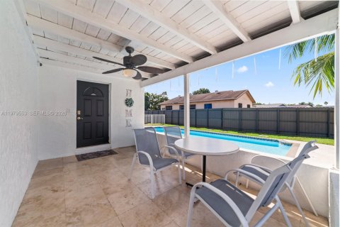 Villa ou maison à vendre à Homestead, Floride: 5 chambres, 180.04 m2 № 2046280 - photo 24