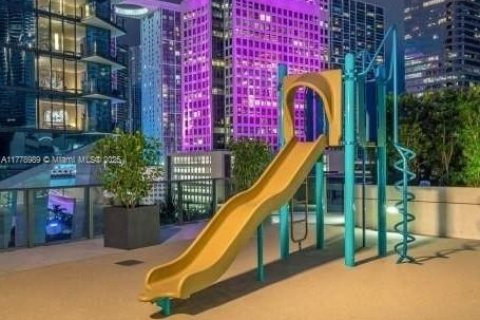 Купить кондоминиум в Майами, Флорида 1 спальня, 78.87м2, № 2037466 - фото 24