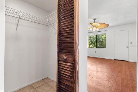 Condo in Oldsmar, Florida, 2 bedrooms  № 2201978 - photo 17
