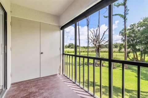 Condo in Oldsmar, Florida, 2 bedrooms  № 2201978 - photo 20