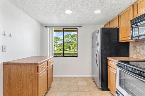 Condo in Oldsmar, Florida, 2 bedrooms  № 2201978 - photo 6