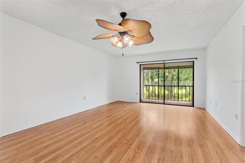 Condo in Oldsmar, Florida, 2 bedrooms  № 2201978 - photo 2