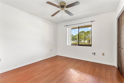 Condo in Oldsmar, Florida, 2 bedrooms  № 2201978 - photo 10