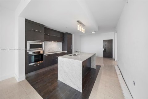 Снять в аренду кондоминиум в Майами, Флорида 1 спальня, 87.14м2, № 1960232 - фото 8
