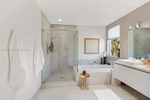 Casa en alquiler en Doral, Florida, 6 dormitorios, 382.66 m2 № 2010628 - foto 30