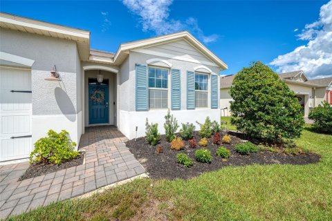 House in Sanford, Florida 4 bedrooms, 191.01 sq.m. № 2347145