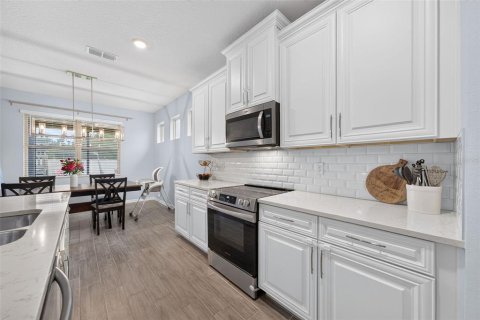 Villa ou maison à vendre à Sanford, Floride: 4 chambres, 191.01 m2 № 2347145 - photo 28