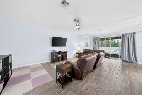 Villa ou maison à vendre à Sanford, Floride: 4 chambres, 191.01 m2 № 2347145 - photo 26