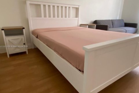 Copropriété à vendre à Miami Beach, Floride: 37.16 m2 № 2013884 - photo 16