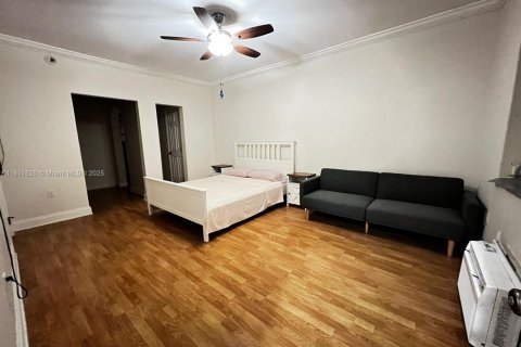 Studio à Condo à Miami Beach, Floride  № 2013884