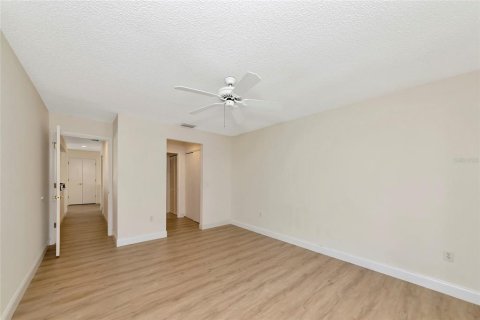 Townhouse in Sarasota, Florida 2 bedrooms, 164.99 sq.m. № 1886918 - photo 23