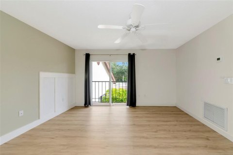 Townhouse in Sarasota, Florida 2 bedrooms, 164.99 sq.m. № 1886918 - photo 18