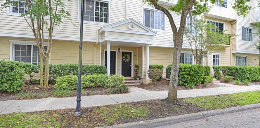 Adosado en Tampa, Florida 4 dormitorios, 211.91 m2 № 2097961