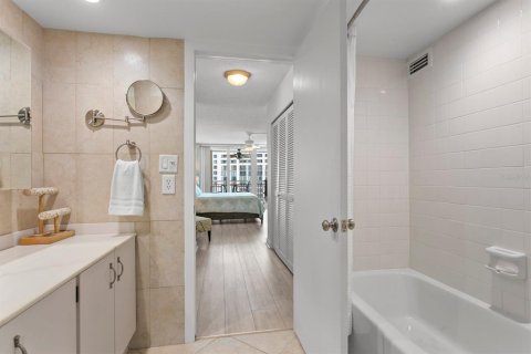Condominio en alquiler en Clearwater, Florida, 3 dormitorios, 150.87 m2 № 1792296 - foto 22