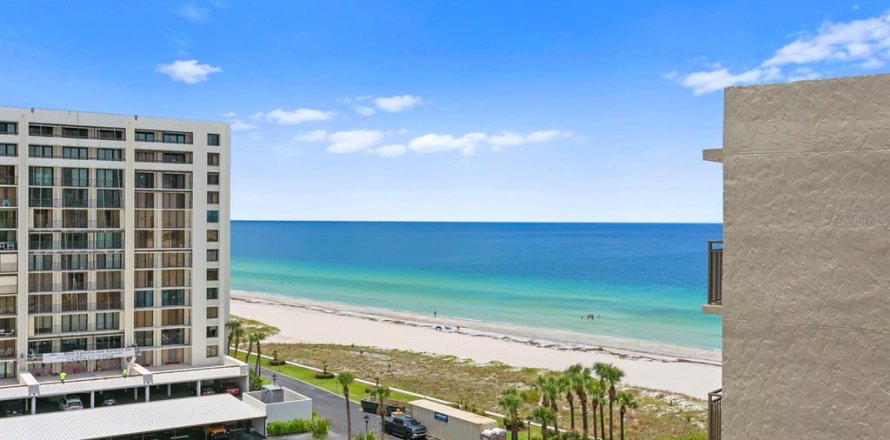 Condo à Clearwater, Floride, 3 chambres № 1792296