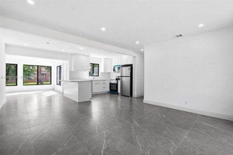 Villa ou maison à vendre à Fort Lauderdale, Floride: 3 chambres № 1989056 - photo 13