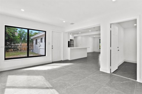 Villa ou maison à vendre à Fort Lauderdale, Floride: 3 chambres № 1989056 - photo 12