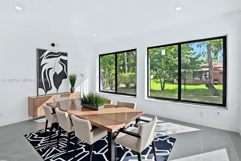 Villa ou maison à vendre à Fort Lauderdale, Floride: 3 chambres № 1989056 - photo 2