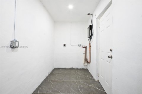 Villa ou maison à vendre à Fort Lauderdale, Floride: 3 chambres № 1989056 - photo 28