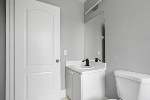 Купить кондоминиум в Ройял-Палм-Бич, Флорида 3 комнаты, 99.41м2, № 2167938 - фото 18