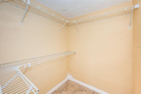 Villa ou maison à vendre à New Port Richey, Floride: 2 chambres, 157.47 m2 № 2284800 - photo 28