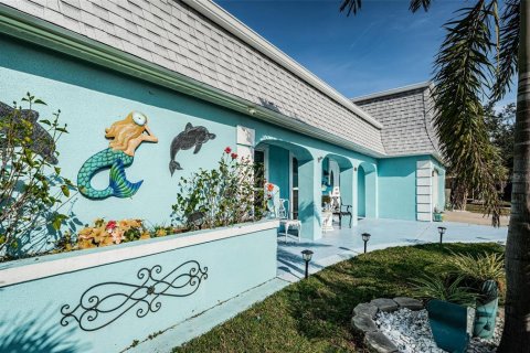 Villa ou maison à vendre à New Port Richey, Floride: 2 chambres, 157.47 m2 № 2284800 - photo 9