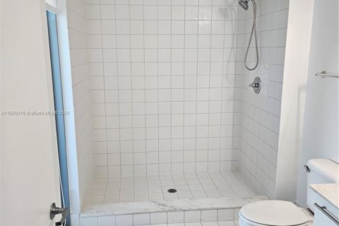 Copropriété à vendre à Miami, Floride: 2 chambres, 122.17 m2 № 1933796 - photo 19