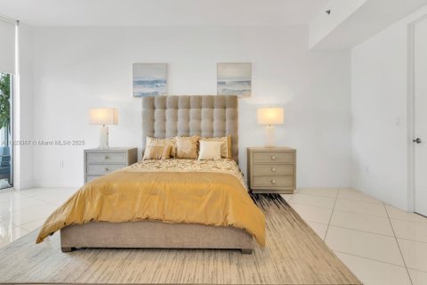 Copropriété à vendre à Sunny Isles Beach, Floride: 2 chambres, 182.27 m2 № 1804252 - photo 16