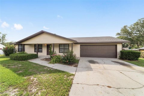 House in Ocala, Florida 3 bedrooms, 177.26 sq.m. № 1781163 - photo 3