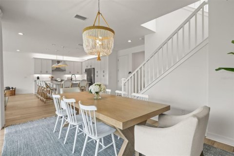 Casa en venta en Wesley Chapel, Florida, 5 dormitorios, 275.08 m2 № 2238189 - foto 14
