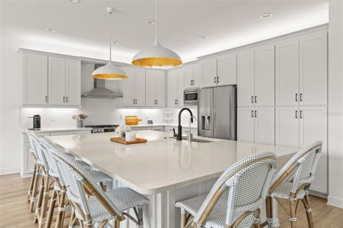 Casa en venta en Wesley Chapel, Florida, 5 dormitorios, 275.08 m2 № 2238189 - foto 9