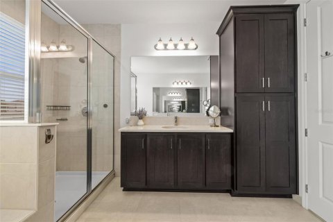 Casa en venta en Wesley Chapel, Florida, 5 dormitorios, 275.08 m2 № 2238189 - foto 23