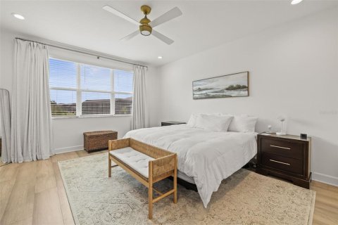 Casa en venta en Wesley Chapel, Florida, 5 dormitorios, 275.08 m2 № 2238189 - foto 20