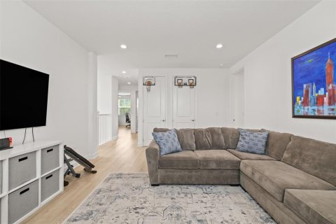 Casa en venta en Wesley Chapel, Florida, 5 dormitorios, 275.08 m2 № 2238189 - foto 17