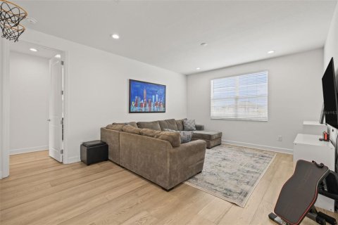 Casa en venta en Wesley Chapel, Florida, 5 dormitorios, 275.08 m2 № 2238189 - foto 18