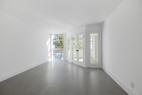 Condominio en venta en Pompano Beach, Florida, 2 dormitorios, 148.64 m2 № 2252783 - foto 21