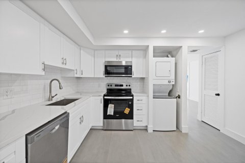 Condominio en venta en Pompano Beach, Florida, 2 dormitorios, 148.64 m2 № 2252783 - foto 26