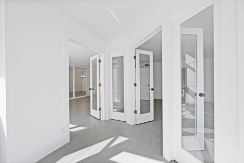 Condominio en venta en Pompano Beach, Florida, 2 dormitorios, 148.64 m2 № 2252783 - foto 17