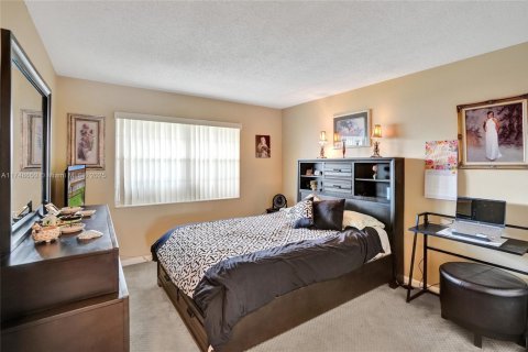 Condo in West Palm Beach, Florida, 2 bedrooms  № 1700324 - photo 8