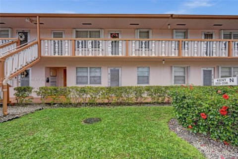 Condo in West Palm Beach, Florida, 2 bedrooms  № 1700324 - photo 30