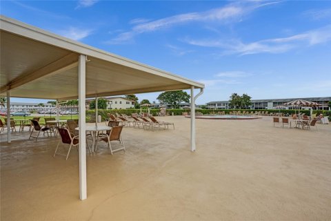 Condo in West Palm Beach, Florida, 2 bedrooms  № 1700324 - photo 28